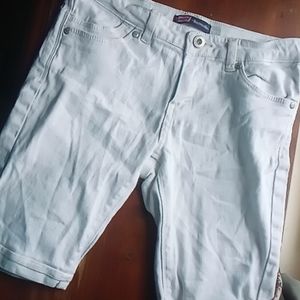 Levis Barmuda shorts